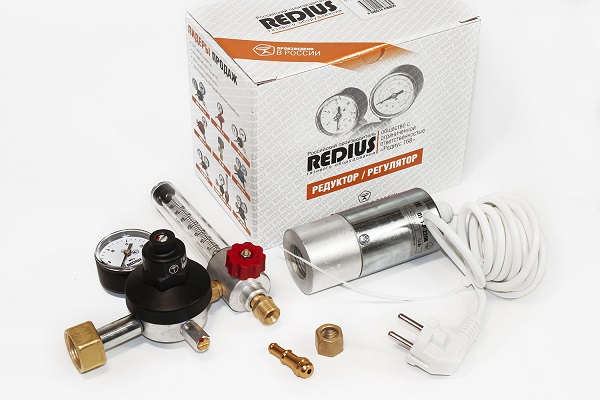 Регулятор универсальный У-30/АР-40-КР1П1-Р (220В) (РЕДИУС)