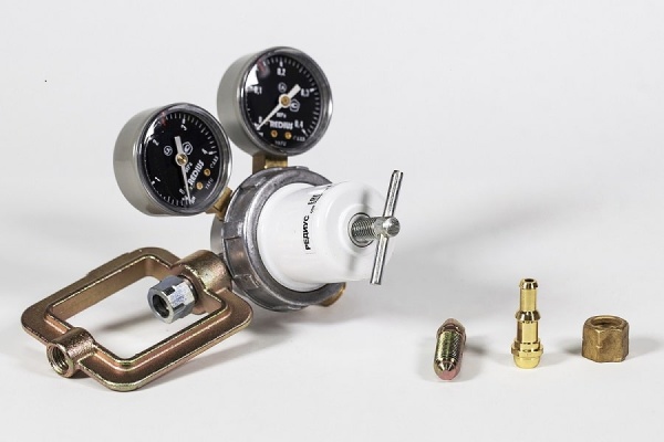 Редуктор ацетиленовый БАО-5-4 (РЕДИУС) С ПОВЕРКОЙ В КОРОБКЕ