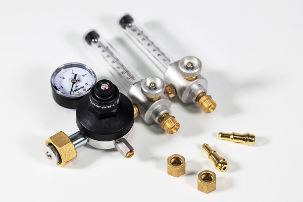 Регулятор универсальный У-30/АР-40-КР1-Р2 (РЕДИУС)  300 бар