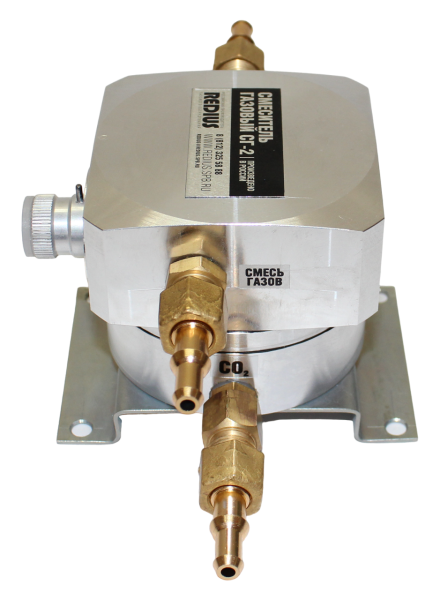 Смеситель газовый СГ-2 (Ar-СО2) (РЕДИУС) в комплекте с редукторами Смеситель газовый СГ-2 (Ar-СО2) (РЕДИУС) в комплекте с редукторами